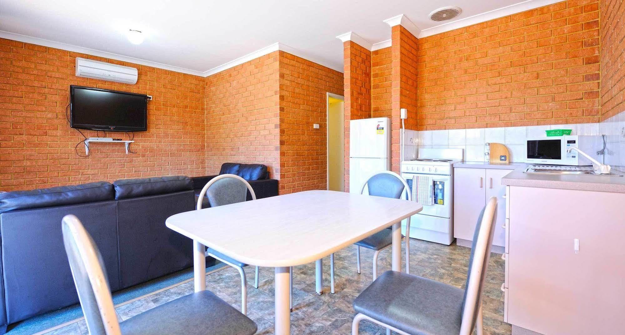 Abrolhos Reef Lodge Geraldton Dış mekan fotoğraf