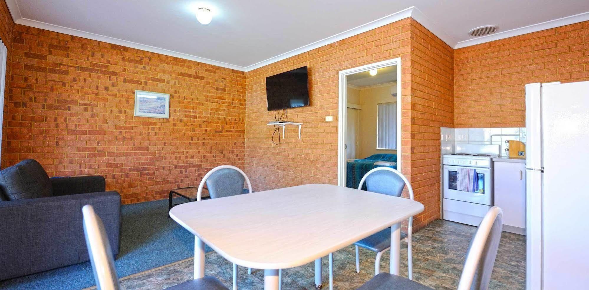 Abrolhos Reef Lodge Geraldton Dış mekan fotoğraf